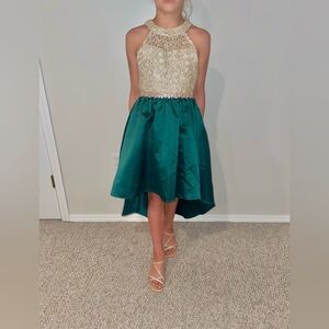 Elegant green girls cocktail dress with gold embellished bodice size 10